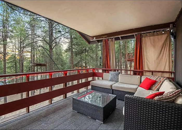 Eternal Treehouse Hot Tub Outdoor Paradise Entertainment Scenic Pine Views